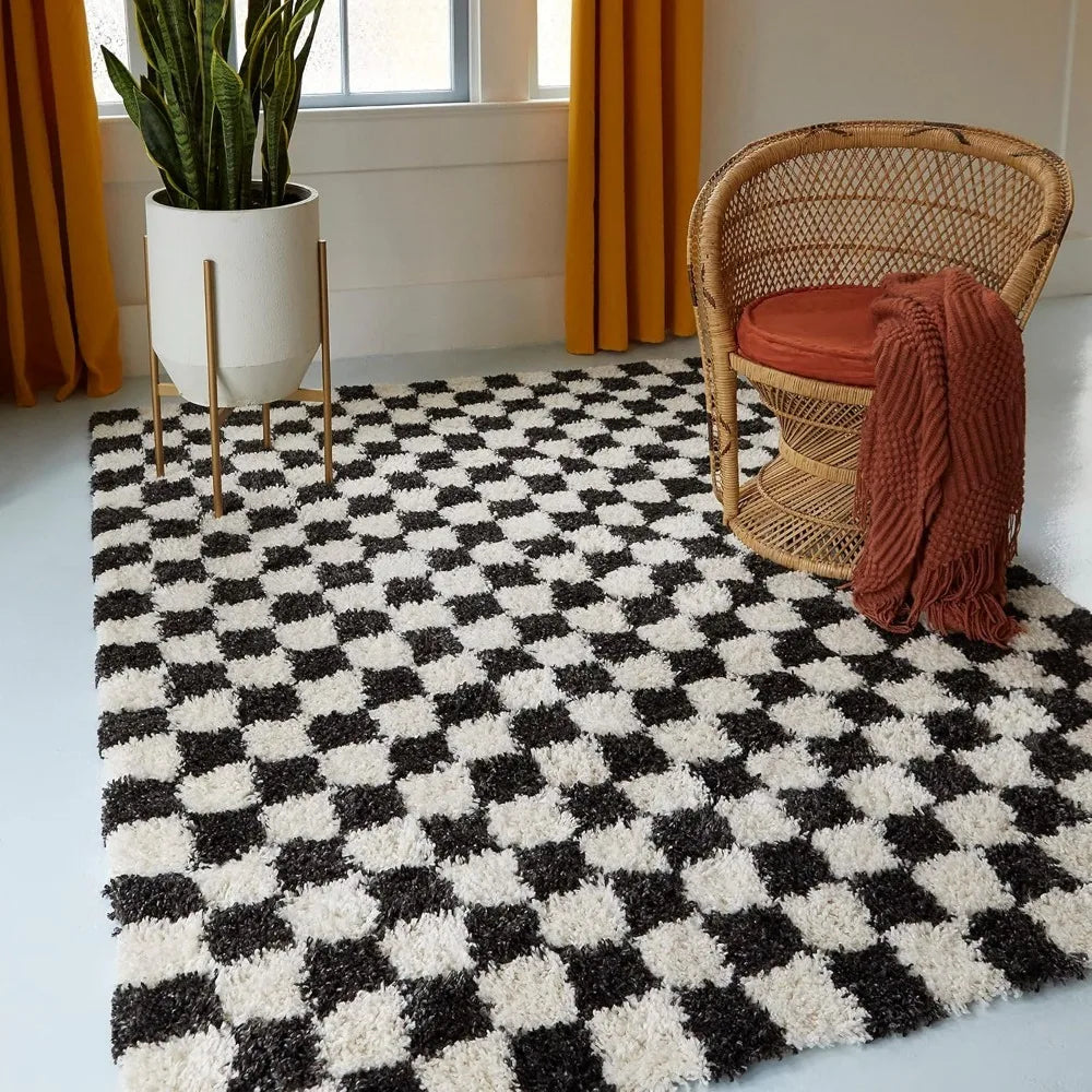 Checkered Shag Rug, 8' x 10'