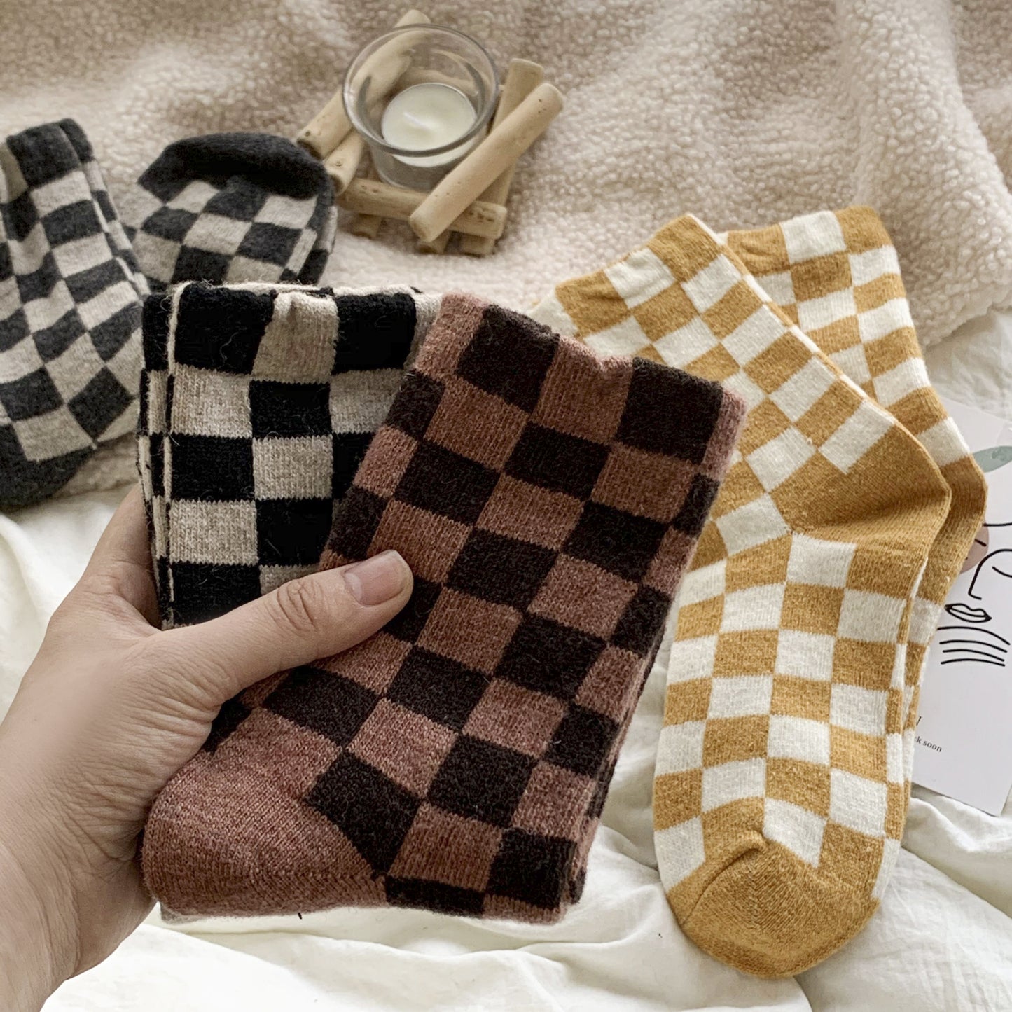 6 Pair Women's Gingham Pattern Mid-Calf Socks