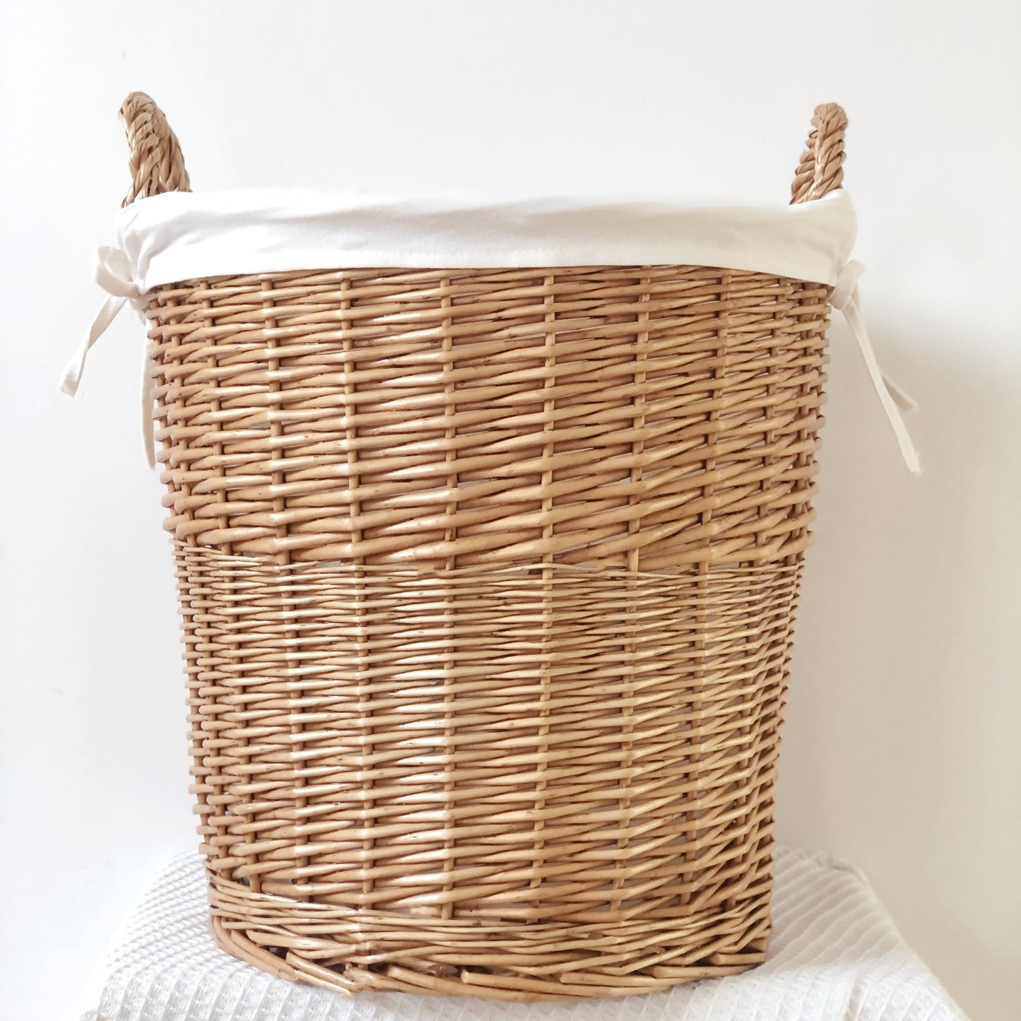 Handwoven Wicker Laundry Basket with Linen Cover